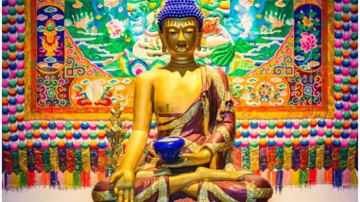 Medicine Buddha Mantra - Bhaisajyaguru Lyrics, Meaning & Benefits