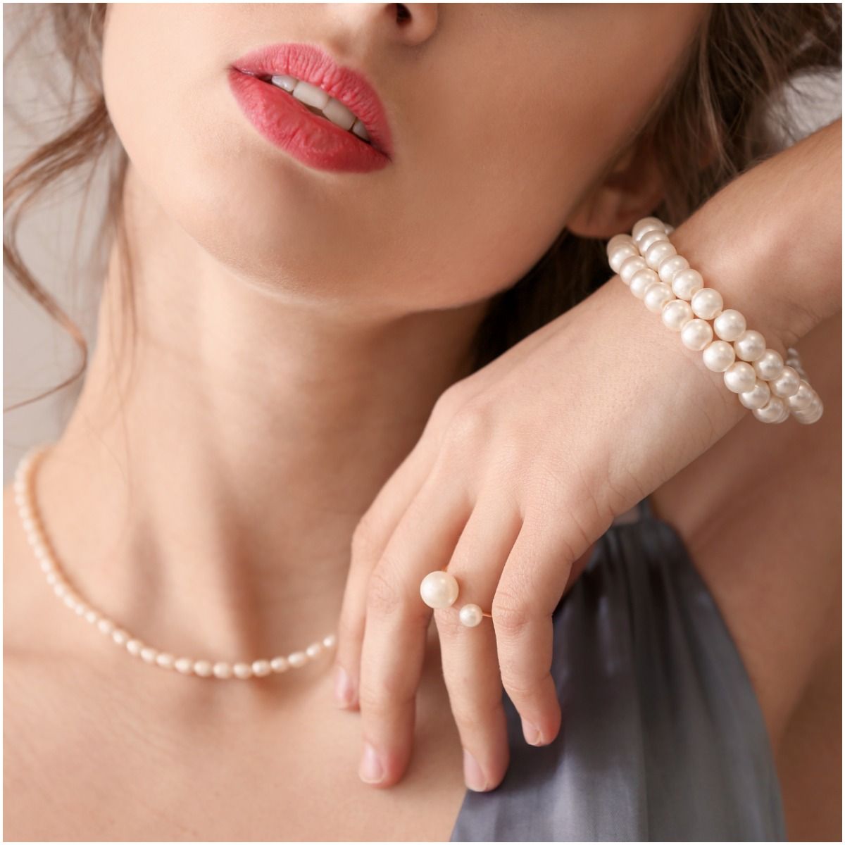 Spiritual Meaning of Pearls (White or Black) + Myths
