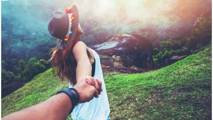17 Major Signs You've Met A Love From A Past Life