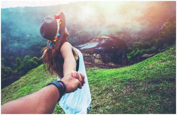 17 Major Signs You've Met A Love From A Past Life