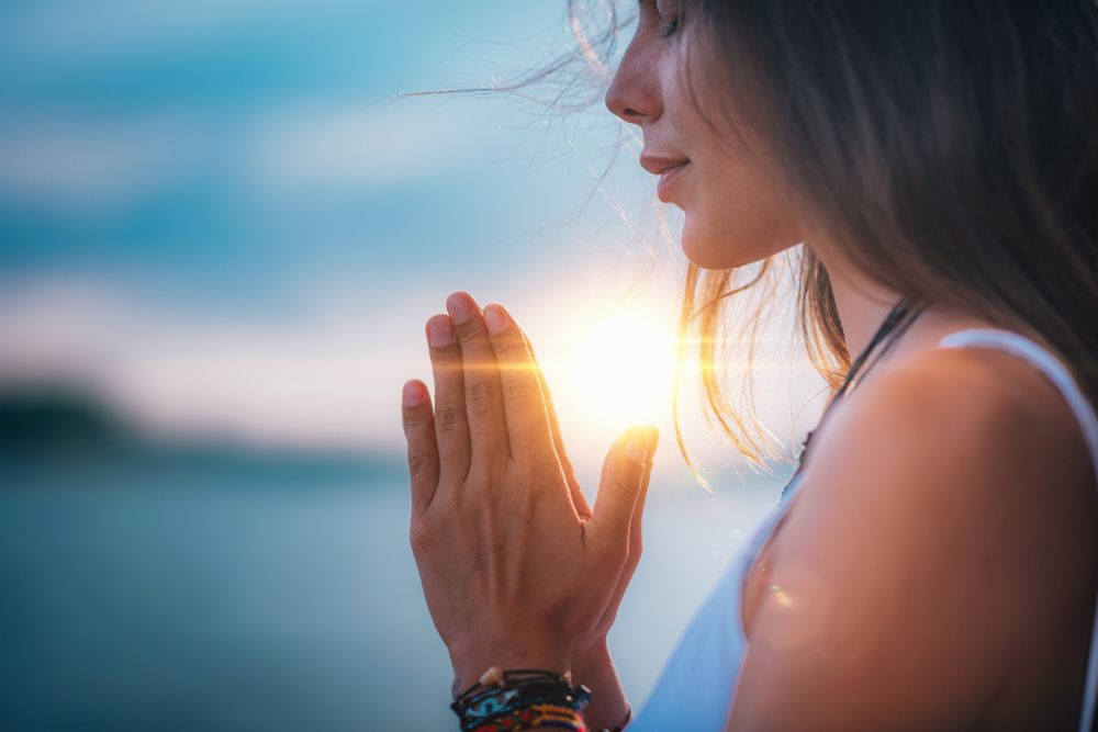 woman praying