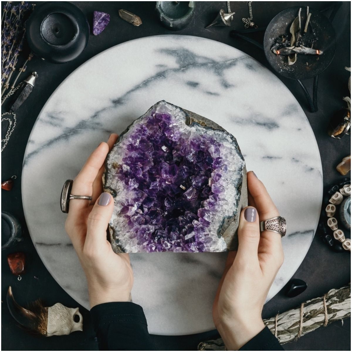 Amethyst stone for empath