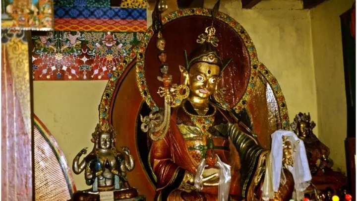 Buddhist Prayer - The Seven Line Prayer to Guru Rinpoche Padmasambhava