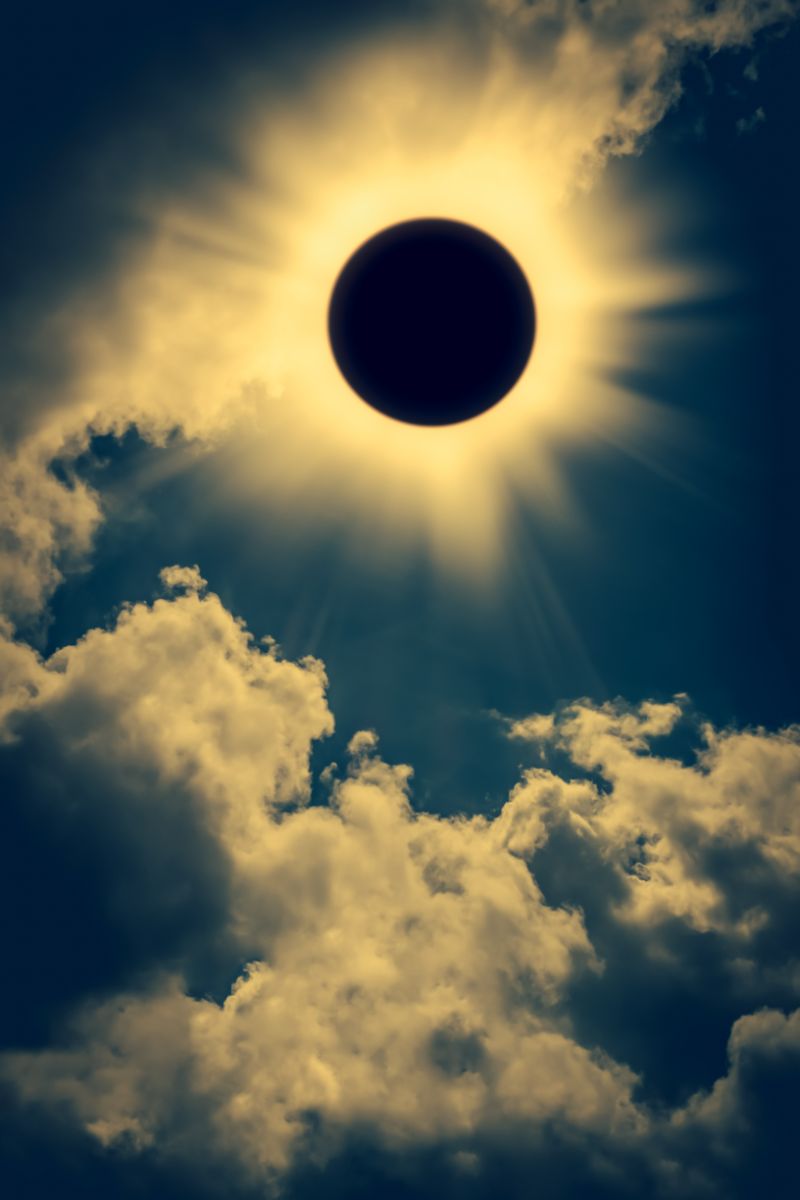 Spiritual Meaning Of Solar Eclipse 