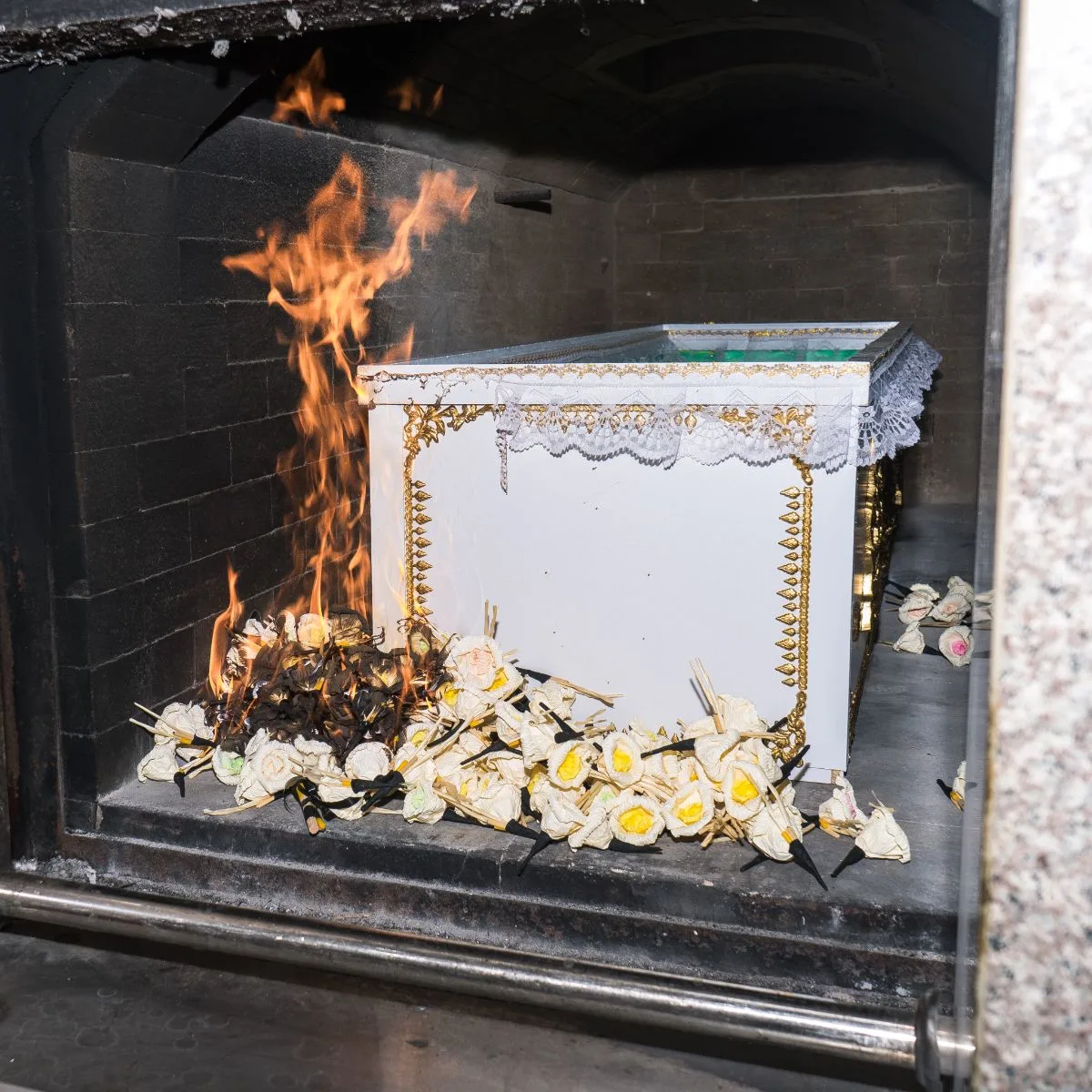 where in the bible does it talk about cremation